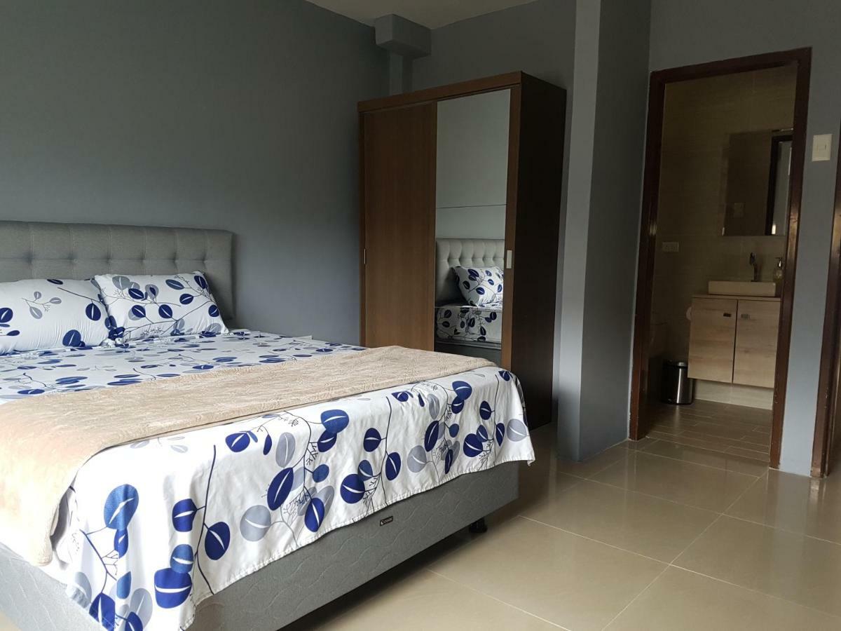 Pp Suite Guayaquil Luaran gambar